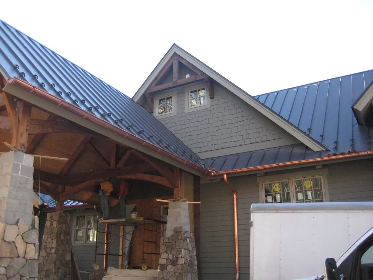 Craftsman Roofing team delivering quality roofing work in Vienna